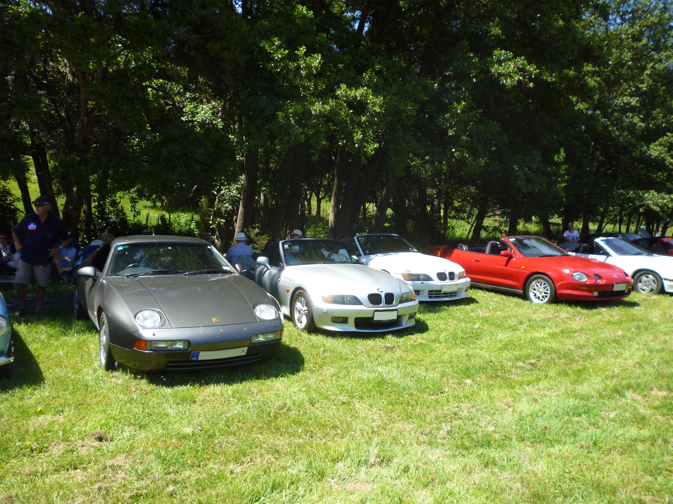 Christmas Picnic Porsche, BMW & others
