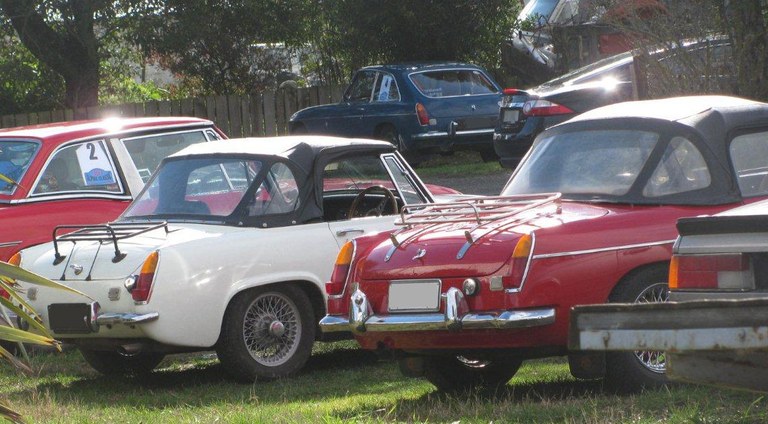 Some car's parked up