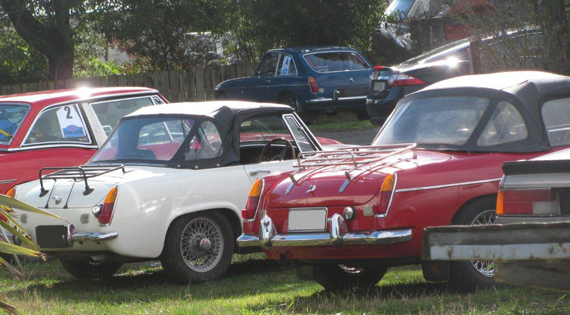 Some car's parked up